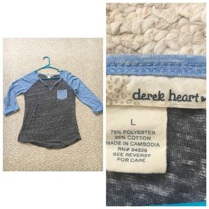 Baseball style shirt. Blue and gray